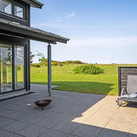 Holiday home 4 Bedroom Stunning In Skjern *