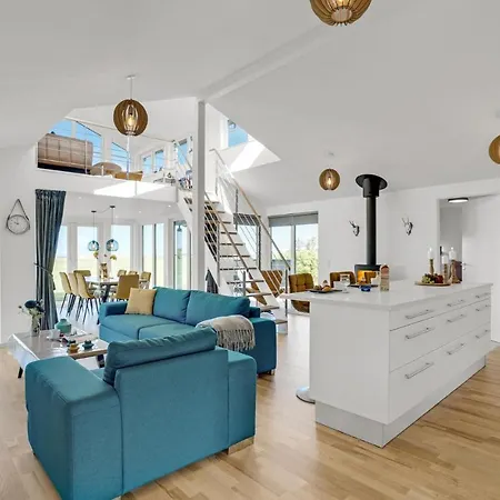 4 Bedroom Stunning In Skjern Vakantiehuis